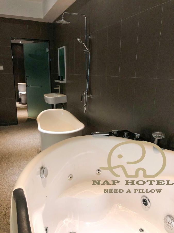 Nap Hotel Johor Bahru Exterior foto