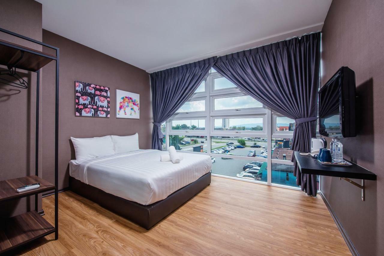 Nap Hotel Johor Bahru Exterior foto
