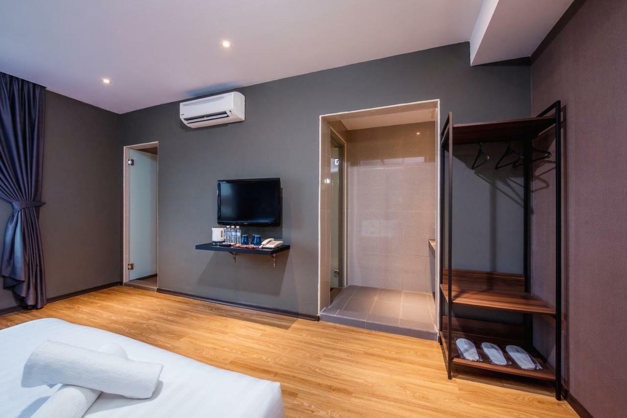 Nap Hotel Johor Bahru Exterior foto