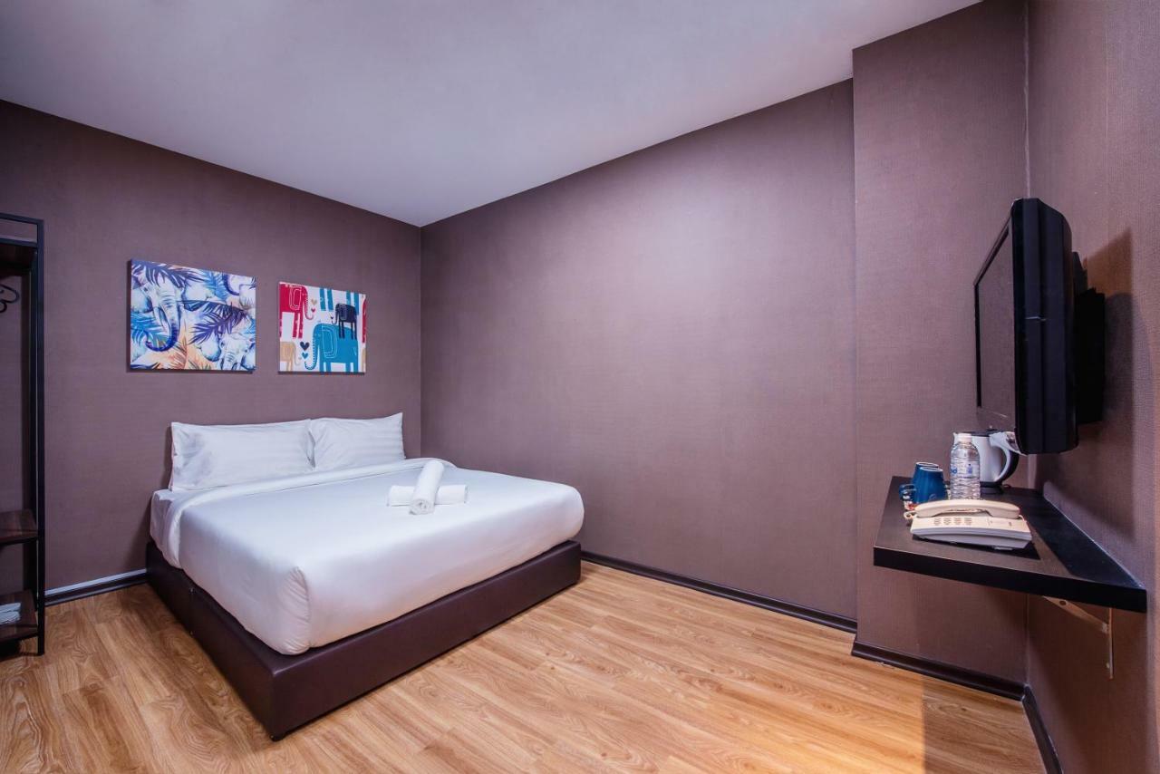 Nap Hotel Johor Bahru Exterior foto